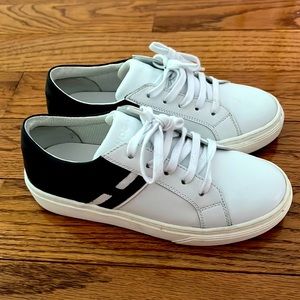 HOGAN sneakers for boys size 33 EU worn once with navy H design